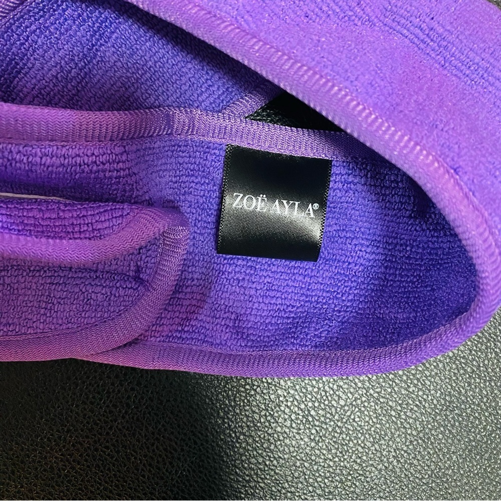 Zoë Ayla® Eco Friendly spa Headband in purple Msrp $15 - Picture 4 of 4